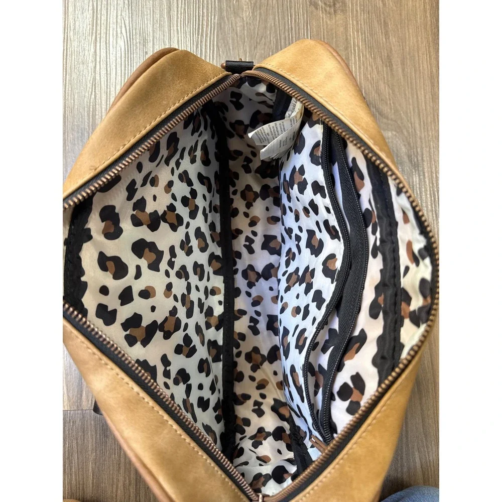Petunia Pickle Bottom Companion Diaper Crossbody Bag Vegan Leather Brioche